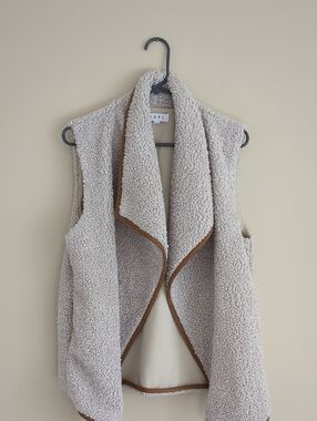 Large THML Open Front Soft Comfy Vest